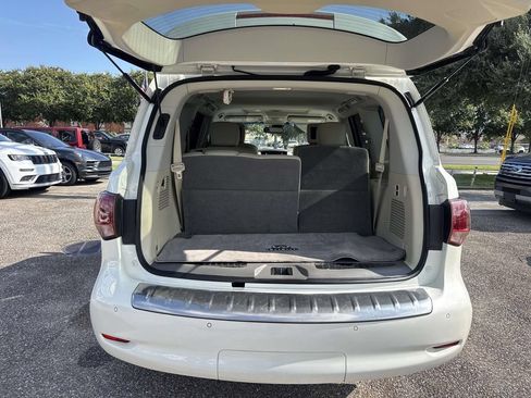 Used 2017 INFINITI QX80 2WD w/ Driver Assistance Package image 9