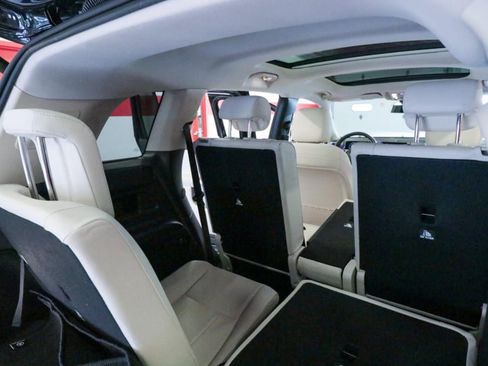 Used 2021 Mercedes-Benz GLB 250 image 28