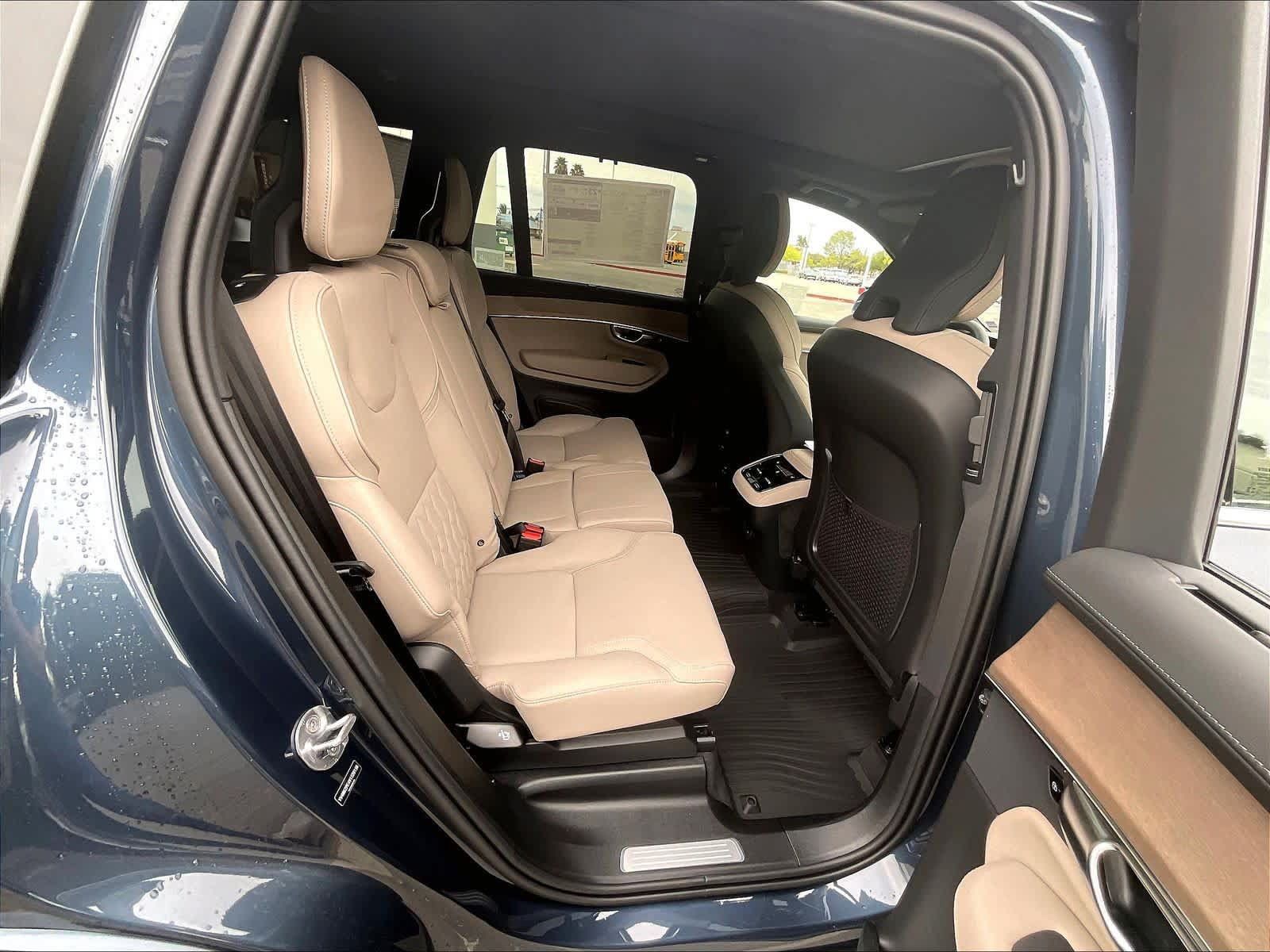 New 2027 Volvo XC90 B6 Plus AWD/4WD image 27