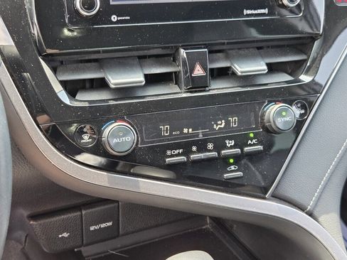 Used 2022 Toyota Camry SE w/ Convenience Package FWD image 20