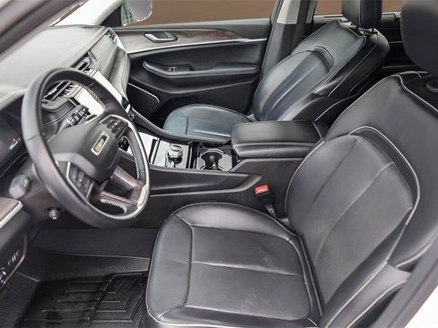 Used 2022 Jeep Grand Cherokee L Limited w/ Luxury Tech Group II image 7