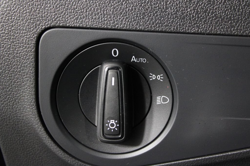 Used 2022 Volkswagen Tiguan S AWD/4WD image 23