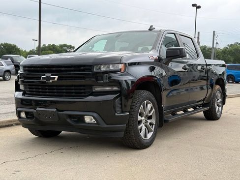 Used 2020 Chevrolet Silverado 1500 RST AWD/4WD image 2
