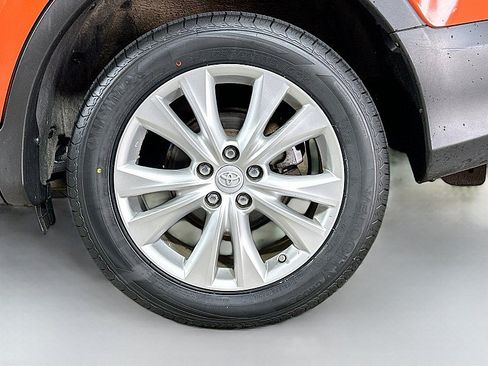 Used 2015 Toyota RAV4 Limited AWD/4WD image 33