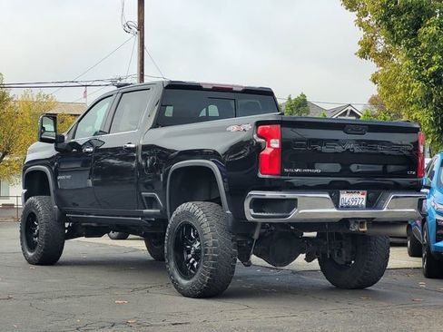 Used 2020 Chevrolet Silverado 3500 LTZ w/ LTZ Convenience Package image 8