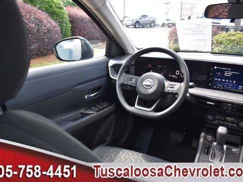 Used 2026 Nissan Kicks SV w/ SV Premium Package FWD image 23