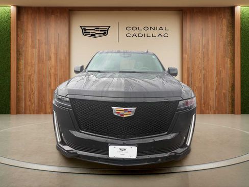 Certified 2023 Cadillac Escalade Sport Platinum w/ LPO, Floor Liner Package AWD/4WD image 2