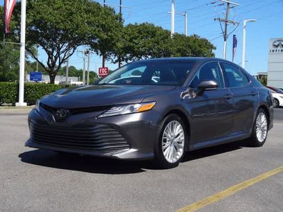 Used 2020 Toyota Camry XLE w/ Navigation Package
