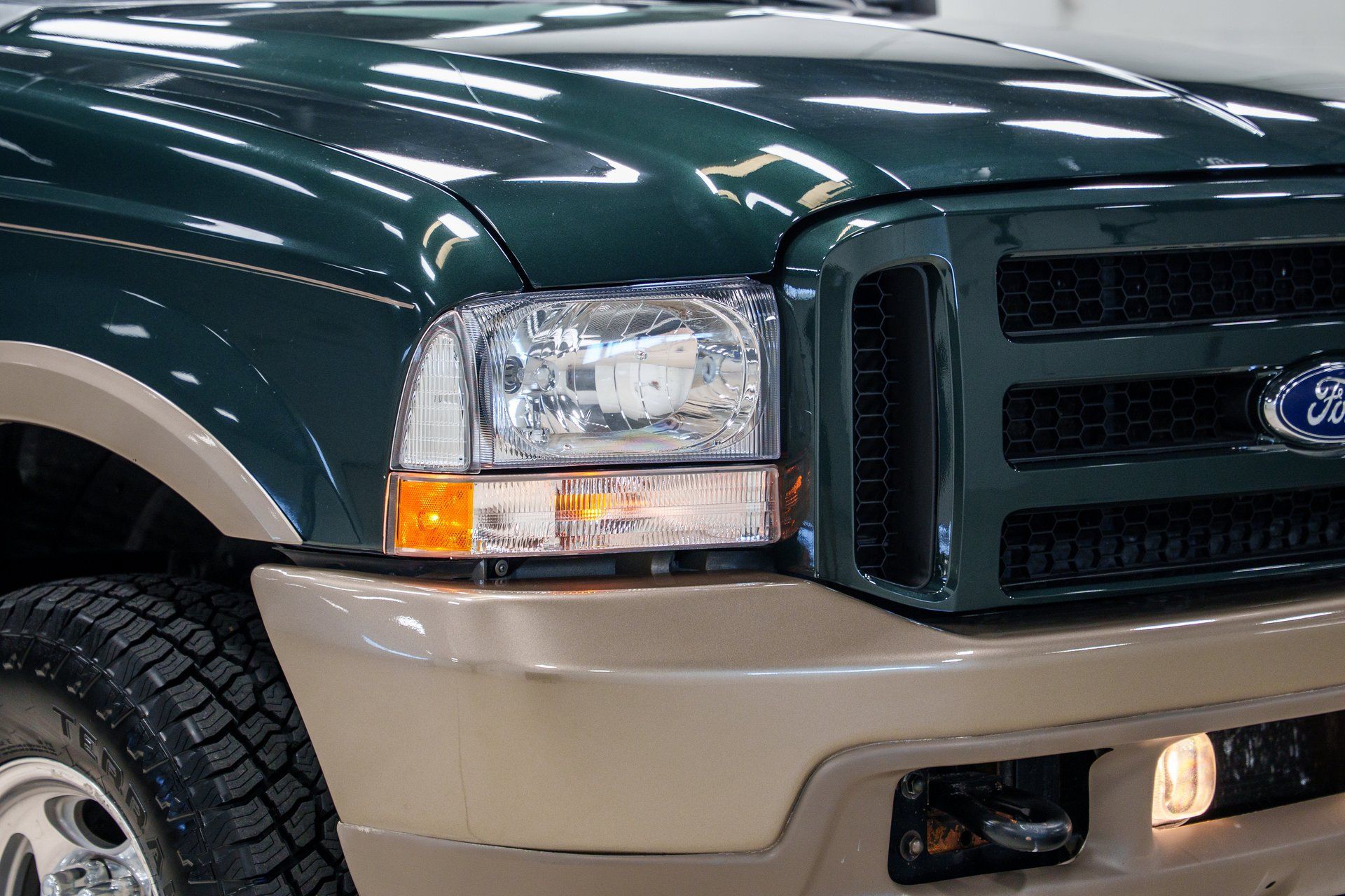 Used 2004 Ford Excursion Eddie Bauer AWD/4WD image 23