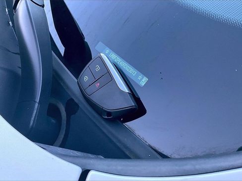 Used 2024 Buick Envision Sport Touring image 11