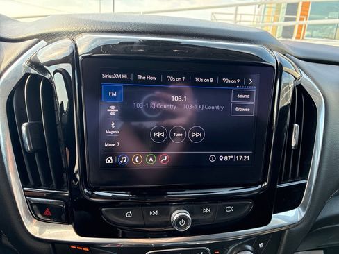 Used 2020 Chevrolet Traverse Premier AWD/4WD image 24