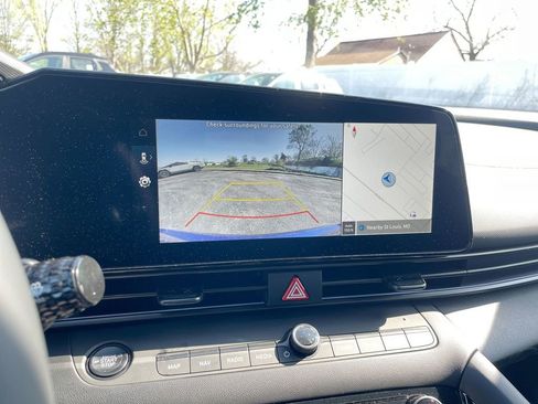 New 2025 Hyundai Elantra SEL image 42