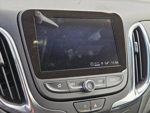 Used 2023 Chevrolet Equinox LT image 11
