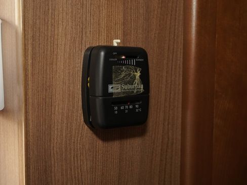 Used 2015 Mercedes-Benz Sprinter 3500 image 39