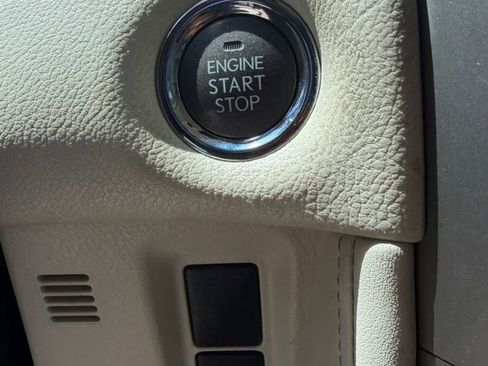 Used 2014 Lexus GX 460 w/ Premium Package AWD/4WD image 30