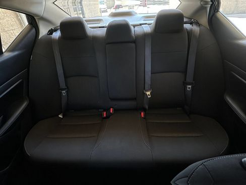 Used 2025 Nissan Altima 2.5 SV FWD image 33