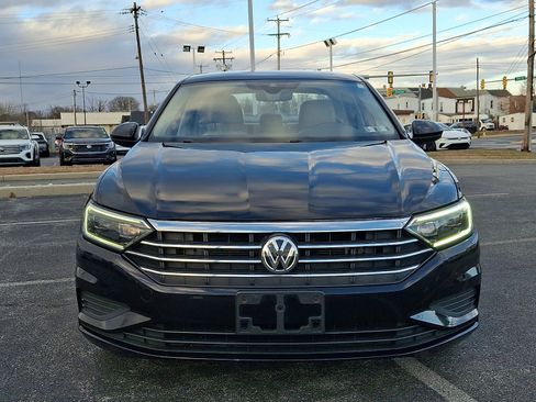 Used 2019 Volkswagen Jetta SEL image 2