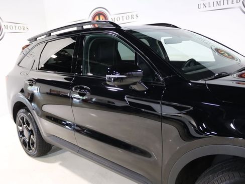 Used 2025 Kia Sorento SX AWD/4WD image 8