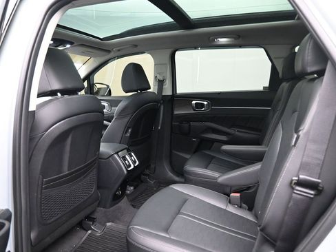 Used 2026 Kia Sorento SX image 28