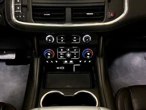 Used 2022 Chevrolet Tahoe High Country image 29