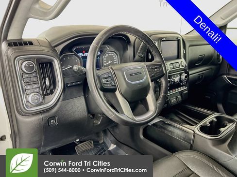 Used 2020 GMC Sierra 1500 Denali w/ Denali Ultimate Package AWD/4WD image 3