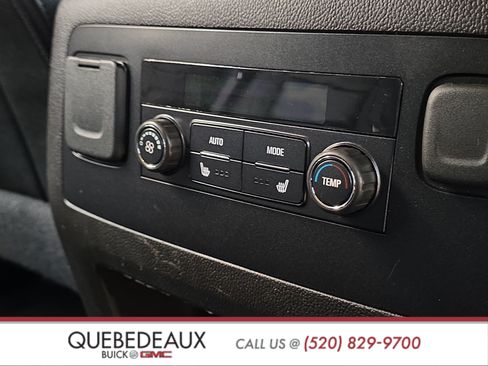 Used 2017 GMC Yukon SLT w/ Premium Edition RWD image 30