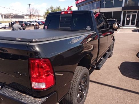 Used 2016 RAM 2500 Big Horn w/ Black Appearance Group AWD/4WD image 8
