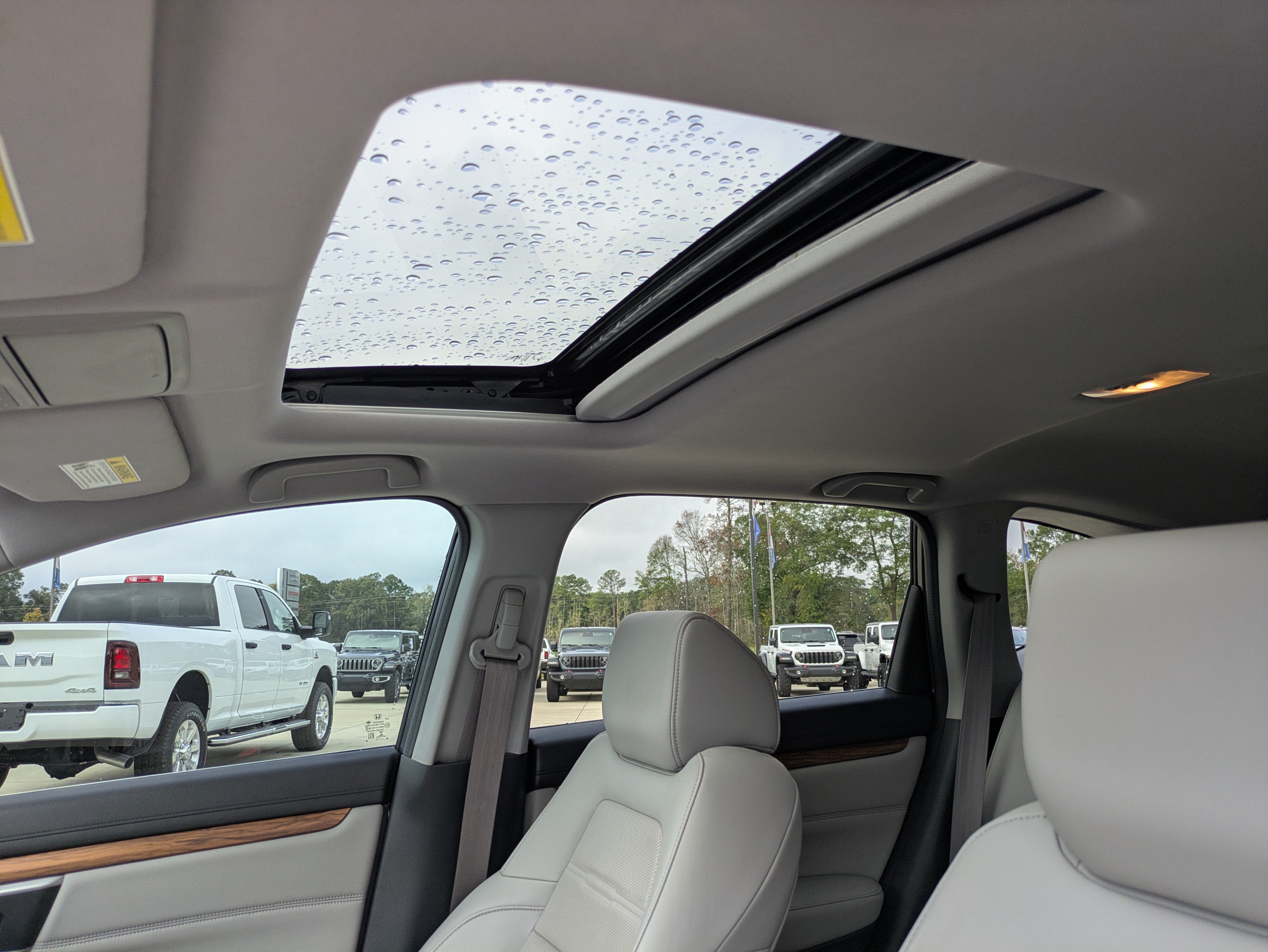 Used 2021 Honda CR-V EX-L image 6