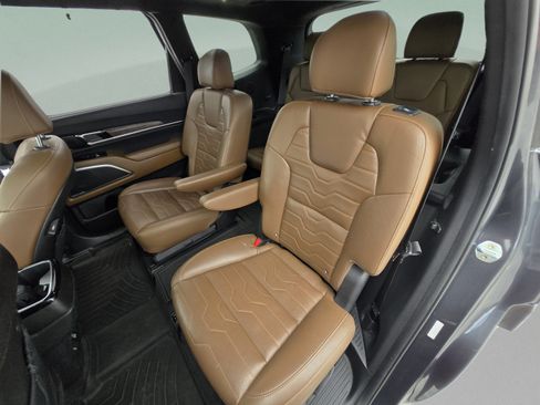 Used 2022 Kia Telluride SX w/ SX Prestige Package AWD/4WD image 22