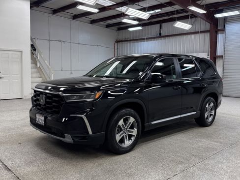 Used 2024 Honda Pilot EX-L image 1