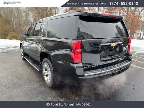 Used 2015 Chevrolet Suburban LTZ image 5