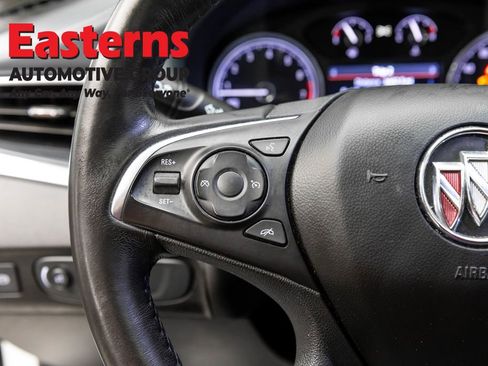 Used 2020 Buick Enclave Essence image 15