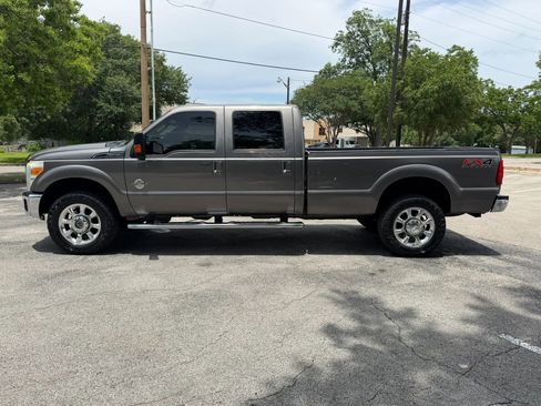 Used 2013 Ford F350 Lariat w/ Lariat Ultimate Pkg AWD/4WD image 8