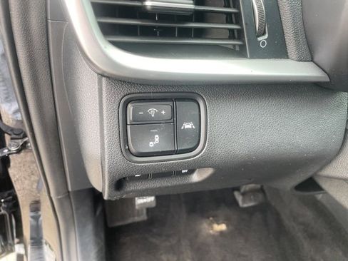 Used 2020 Kia Optima LX image 23