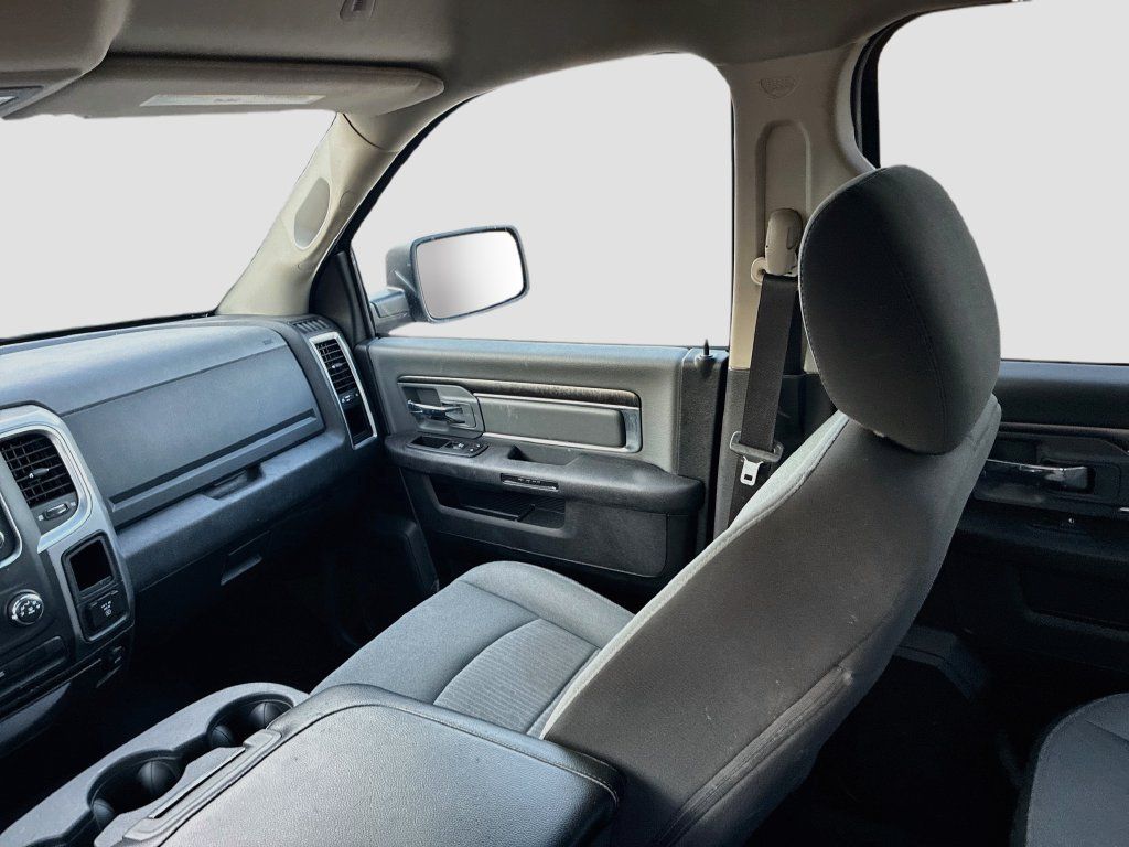 Used 2023 RAM 1500 Classic SLT AWD/4WD image 21
