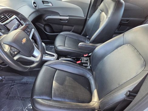 Used 2020 Chevrolet Sonic Premier image 9