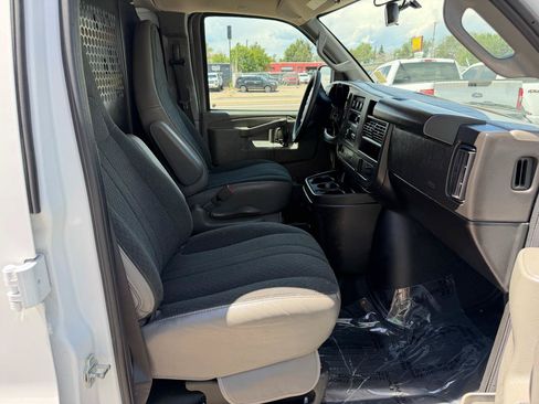 Used 2024 GMC Savana 2500 w/ Driver Convenience Package RWD image 38