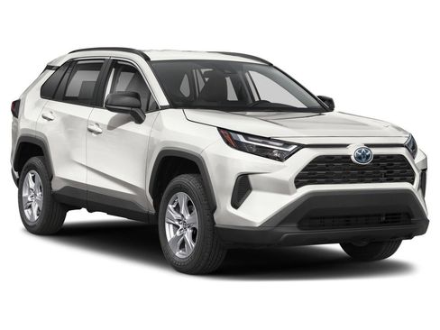 Used 2024 Toyota RAV4 LE AWD/4WD image 6