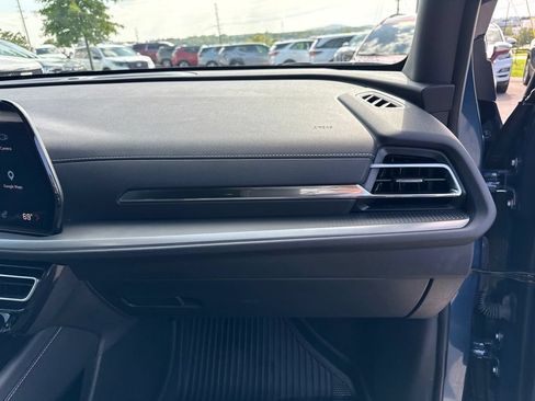 Used 2026 Chevrolet Traverse LT w/ Driver Confidence Package FWD image 20