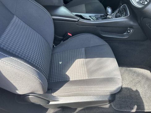 Certified 2019 Dodge Challenger GT w/ Driver Convenience Group image 11