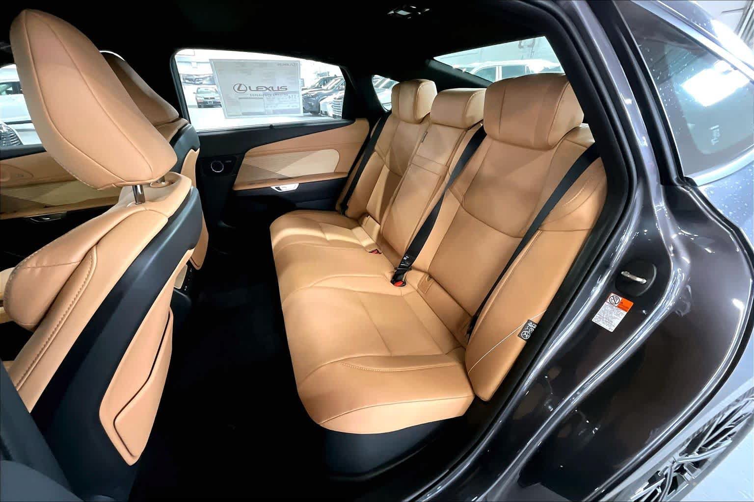 New 2026 Lexus ES 500e AWD/4WD image 10