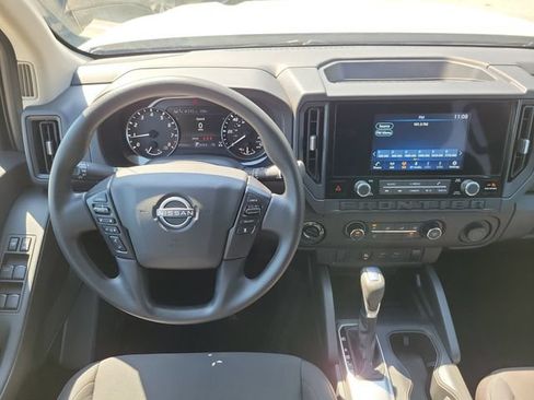 Used 2025 Nissan Frontier S AWD/4WD image 14