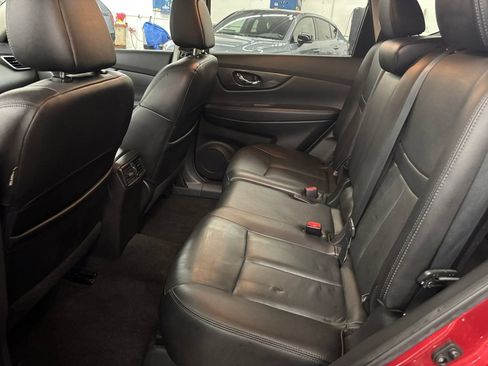 Used 2016 Nissan Rogue AWD image 14
