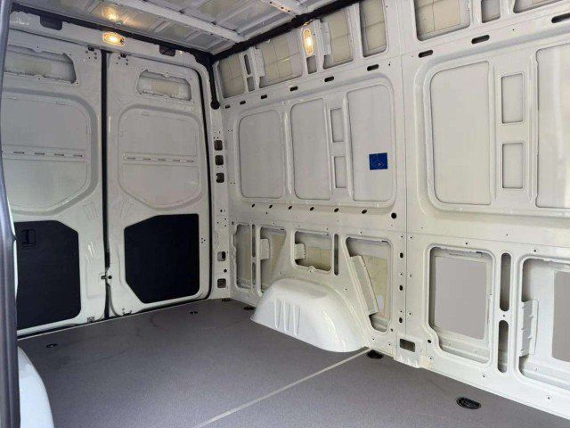 Used 2025 Mercedes-Benz Sprinter 2500 image 22