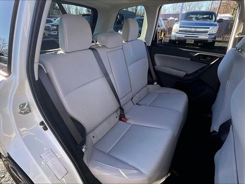 Used 2018 Subaru Forester 2.5i Premium image 18