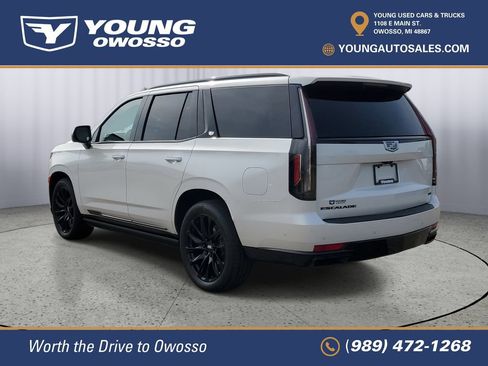 Used 2024 Cadillac Escalade Sport w/ LPO, ONYX Package AWD/4WD image 4
