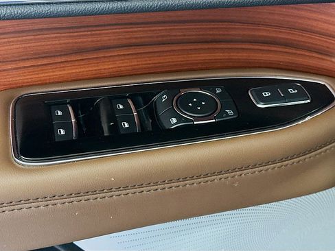 Used 2024 Lincoln Navigator Reserve AWD/4WD image 20