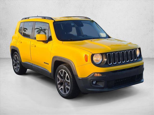 Used 2016 Jeep Renegade Latitude FWD image 3