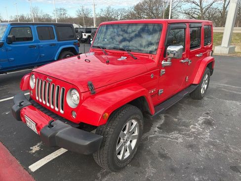 Used 2017 Jeep Wrangler Unlimited Sahara w/ Dual Top Group image 2