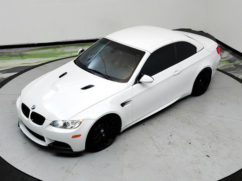 Used 2011 BMW M3 image 29